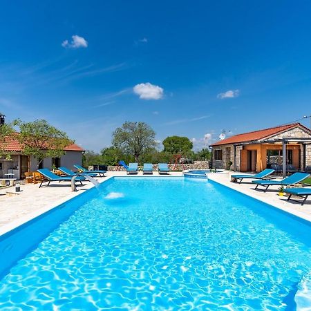 New! Promina Luxury Villa With 72Sqm Heated Pool, Jacuzzi, Infrared Sauna, Tennis Court, Media Room Bogatić Dış mekan fotoğraf