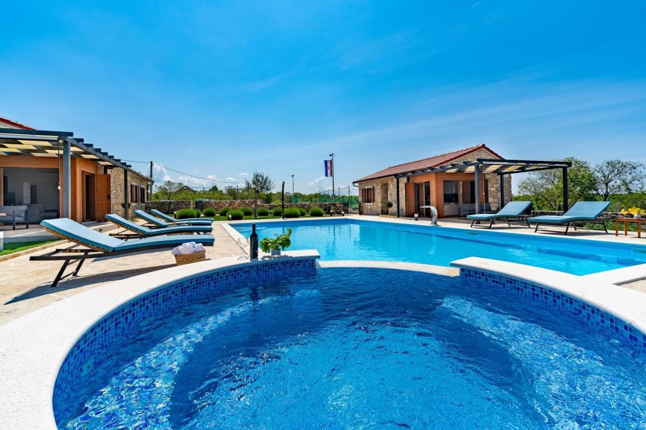 New! Promina Luxury Villa With 72Sqm Heated Pool, Jacuzzi, Infrared Sauna, Tennis Court, Media Room Bogatić Dış mekan fotoğraf