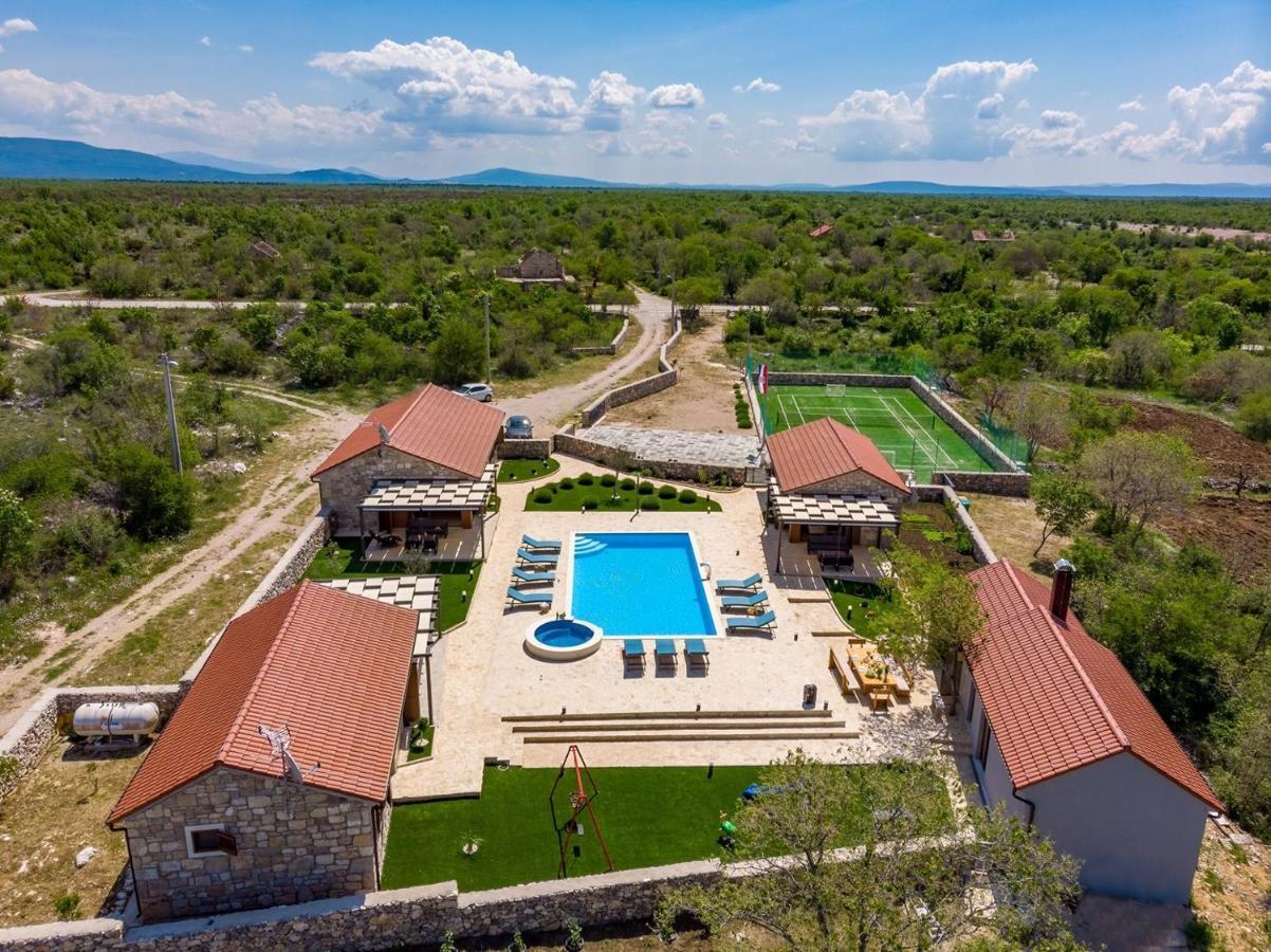 New! Promina Luxury Villa With 72Sqm Heated Pool, Jacuzzi, Infrared Sauna, Tennis Court, Media Room Bogatić Dış mekan fotoğraf