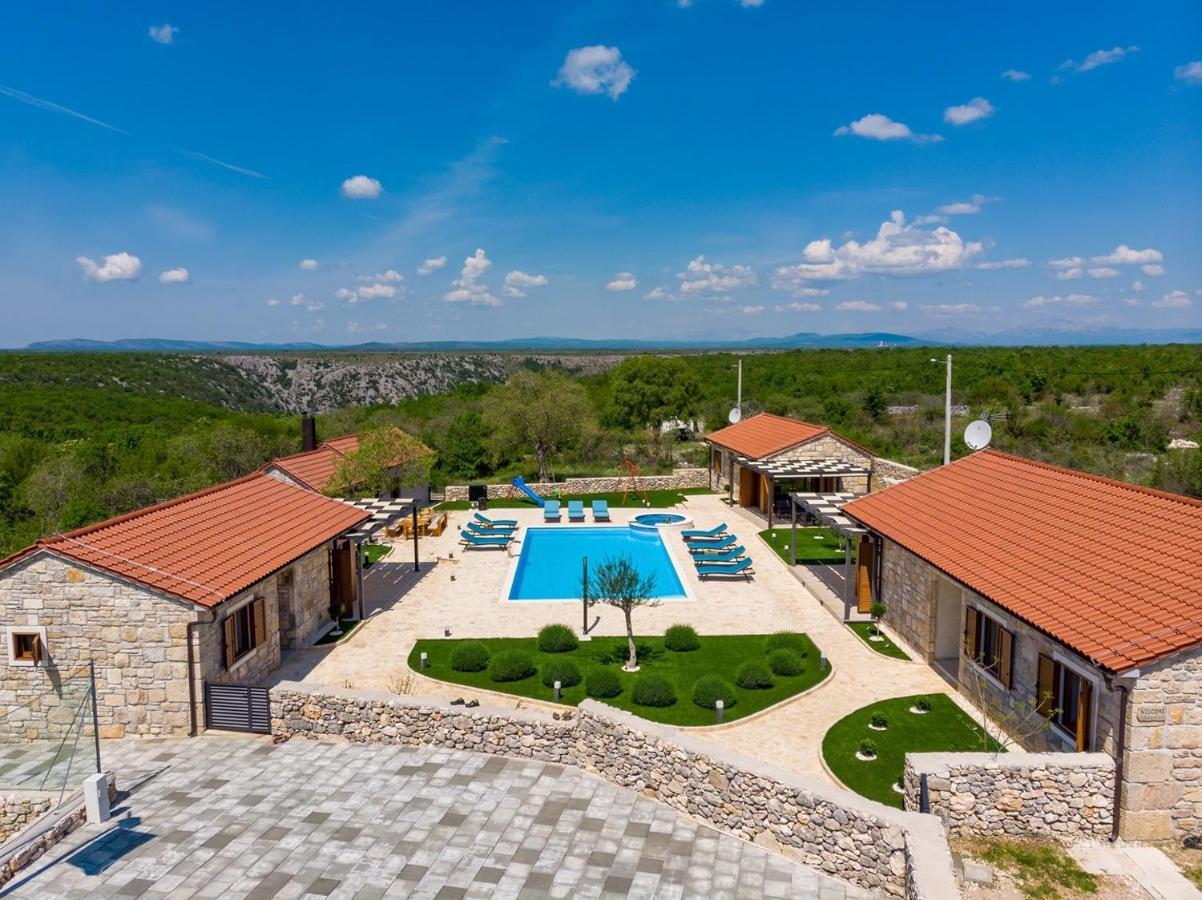 New! Promina Luxury Villa With 72Sqm Heated Pool, Jacuzzi, Infrared Sauna, Tennis Court, Media Room Bogatić Dış mekan fotoğraf