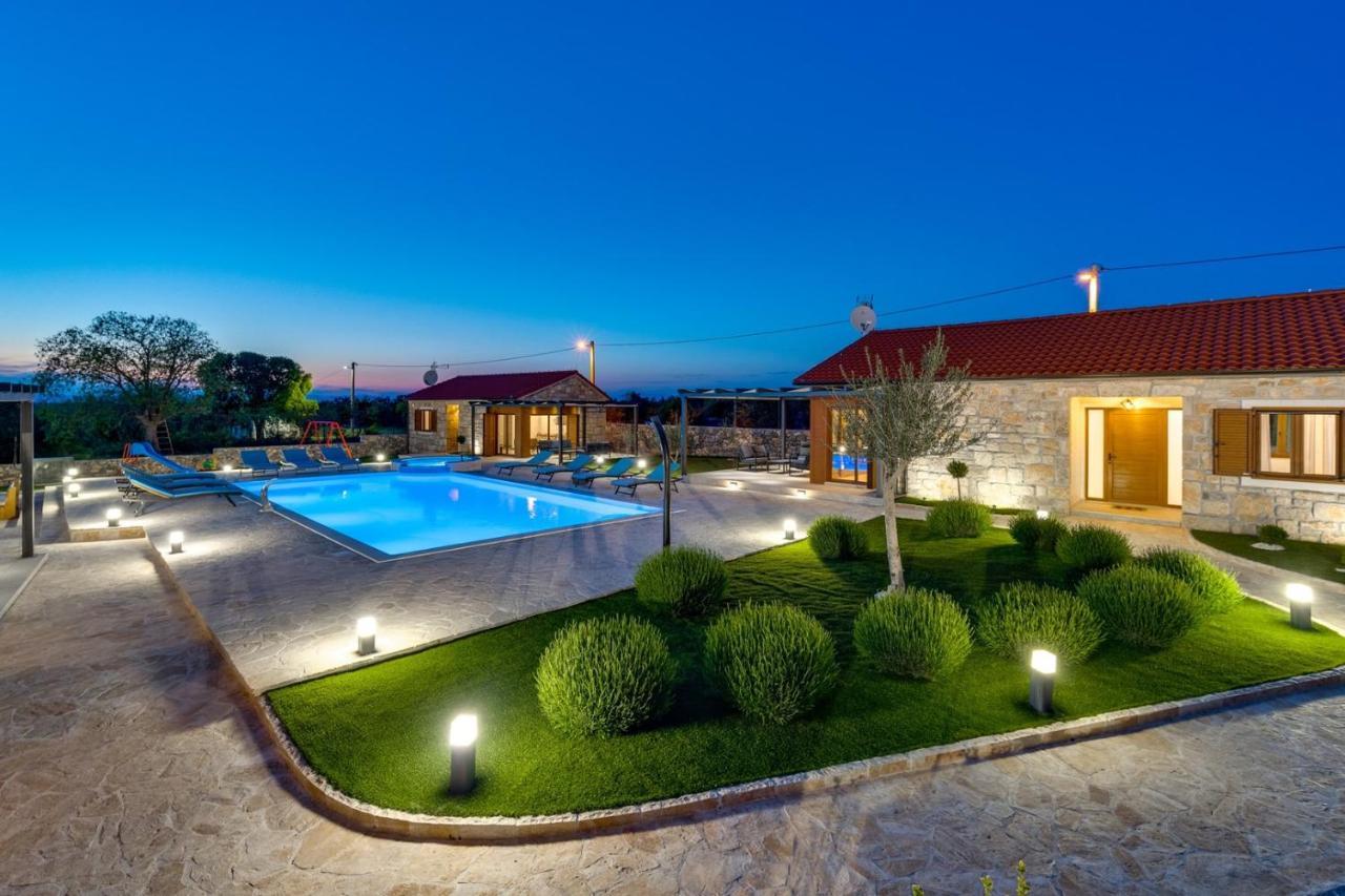 New! Promina Luxury Villa With 72Sqm Heated Pool, Jacuzzi, Infrared Sauna, Tennis Court, Media Room Bogatić Dış mekan fotoğraf