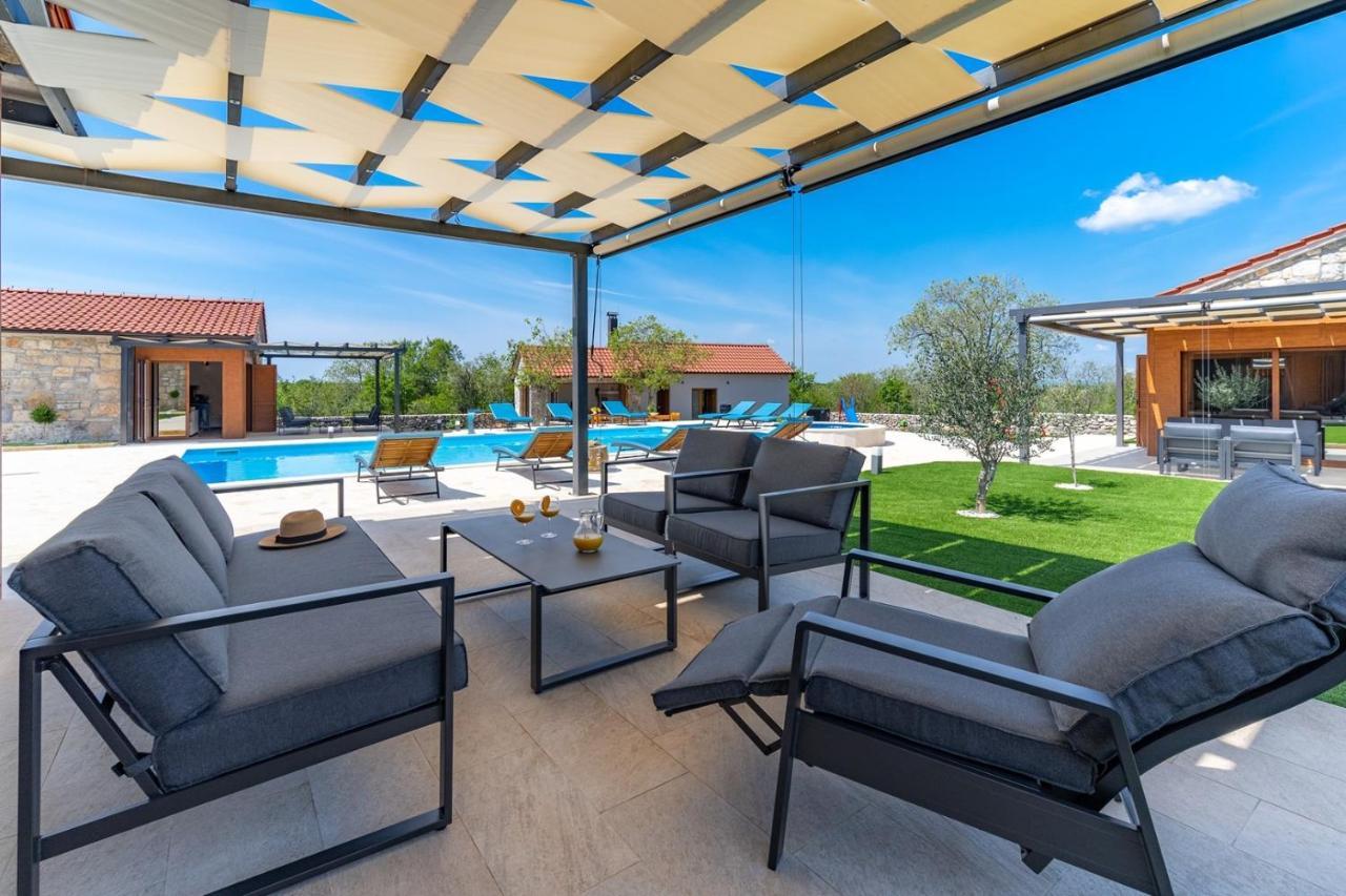 New! Promina Luxury Villa With 72Sqm Heated Pool, Jacuzzi, Infrared Sauna, Tennis Court, Media Room Bogatić Dış mekan fotoğraf