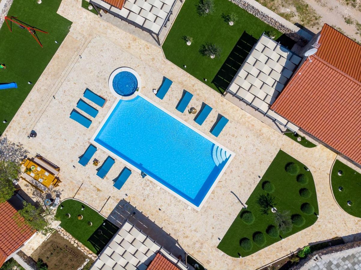 New! Promina Luxury Villa With 72Sqm Heated Pool, Jacuzzi, Infrared Sauna, Tennis Court, Media Room Bogatić Dış mekan fotoğraf